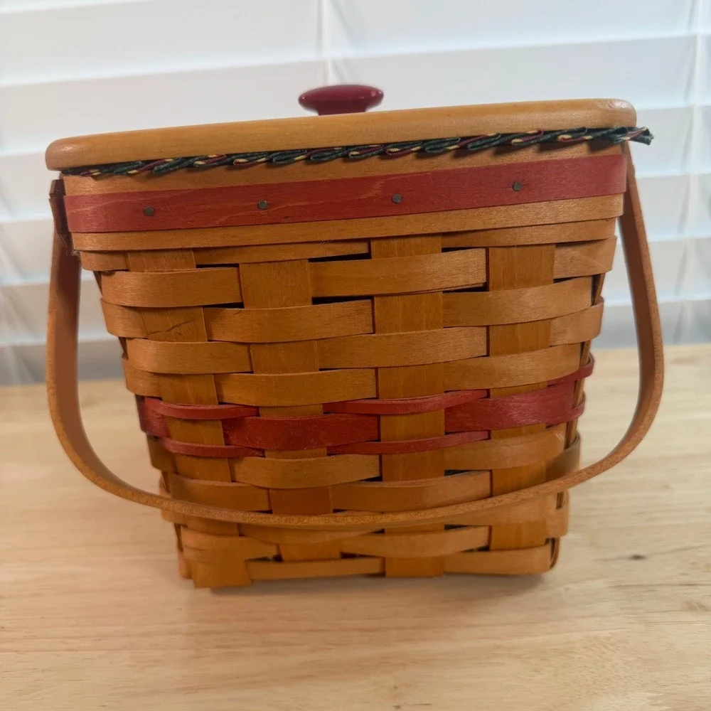 VTG Longaberger Woodcrafts Christmas Collection 1995 Edition Cranberry Basket
